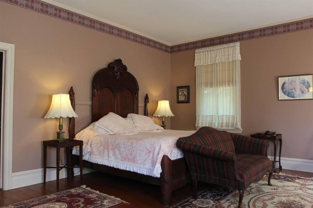 Corners Mansion Inn - A Bed And Breakfast Vicksburg Rum bild