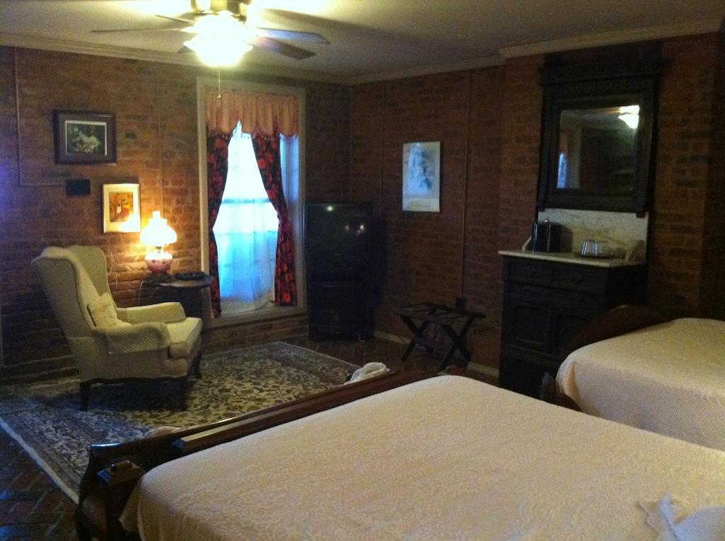 Corners Mansion Inn - A Bed And Breakfast Vicksburg Rum bild